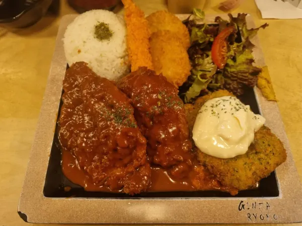 돈까스 먹었습니다