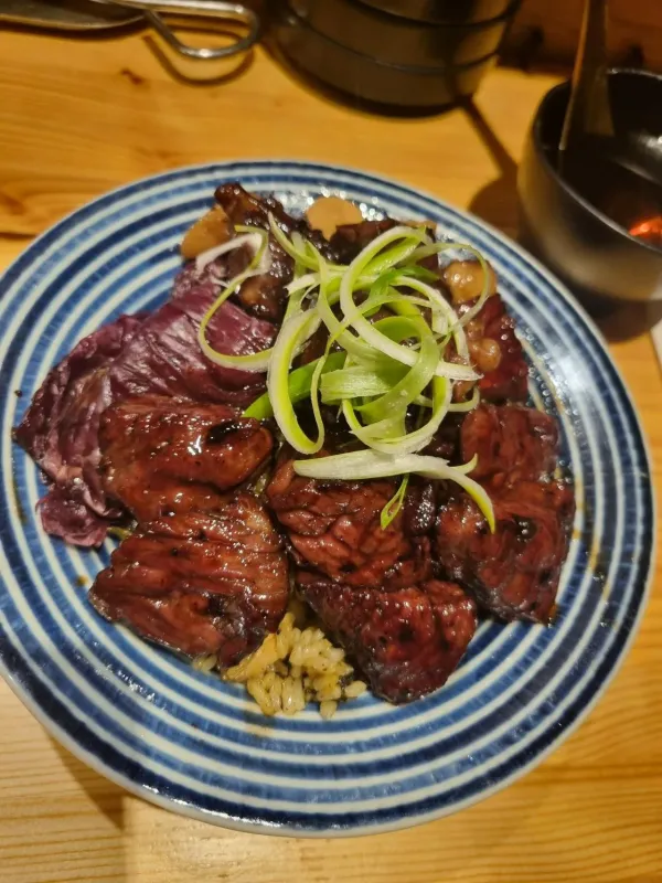 가마치치킨에서 옛날통닭 말고 반반 먹어본 사람