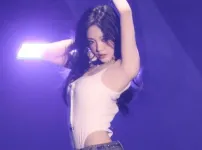 베르사체 입고 이쁘면 ㄹㅇ 찐퉁임.