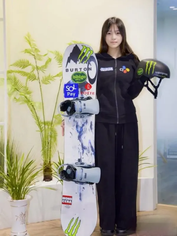 금메달 최가온 선수 일상 사진