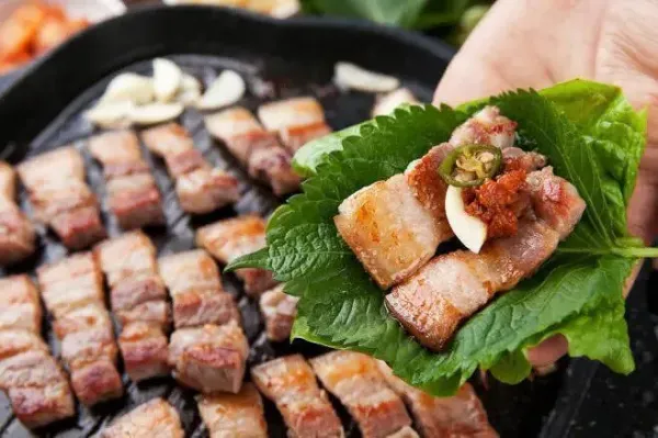 반반으로 나뉘는 삼겹살 취향