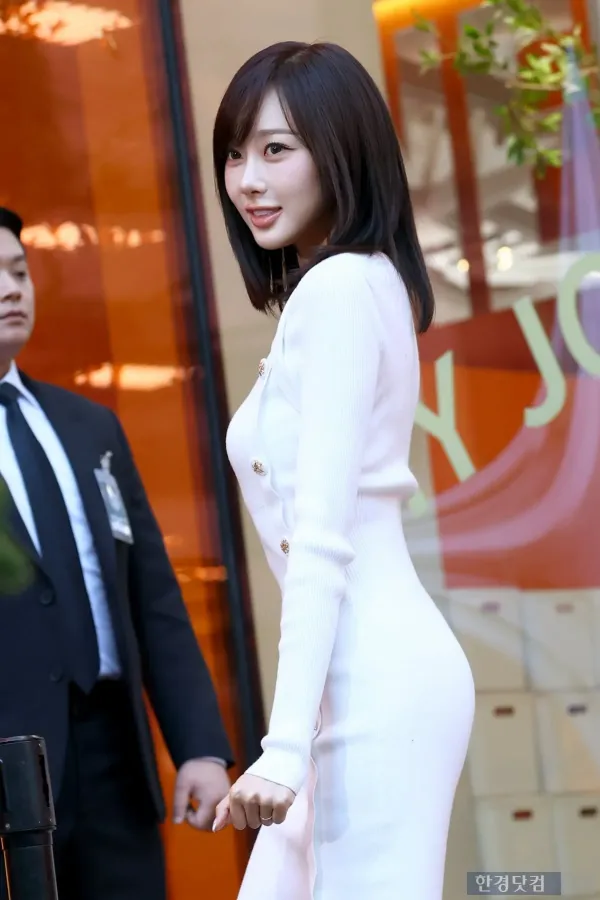 오늘자 에스파 지젤 S라인