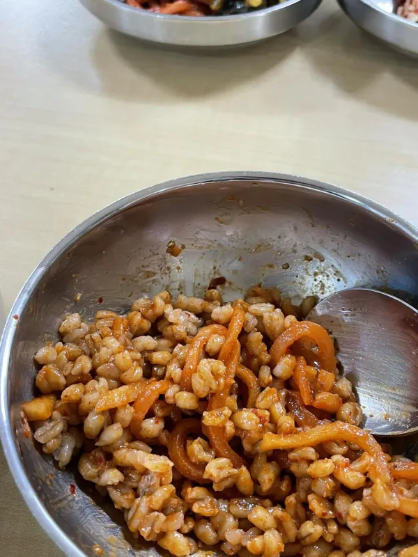 만원 닭반마리칼국수로 첫끼