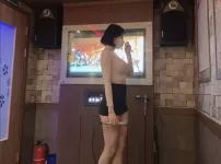 회사 과장님이 회식 끝나고 노래방 가자고 하면?