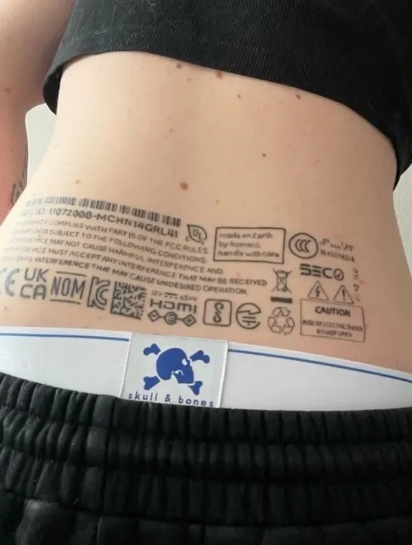 은밀한 위치에 타투한 누나들, 대참사