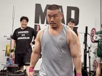 3대 555kg 이라는 웹툰작가..