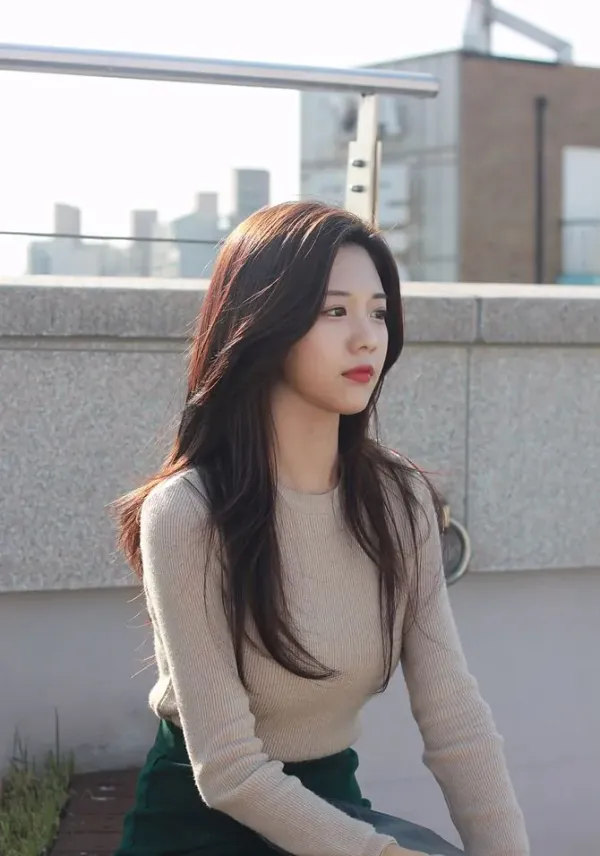 서울여대 현대미술과 15학번 고윤정