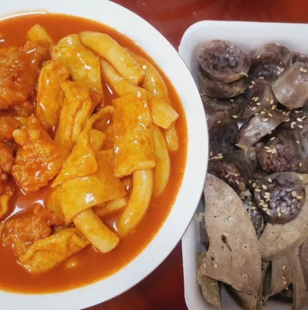 다음중 배달시켜먹었을때 가장 돈 안아까운 음식은