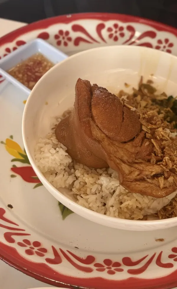 족발덮밥 처음 먹어본 후기