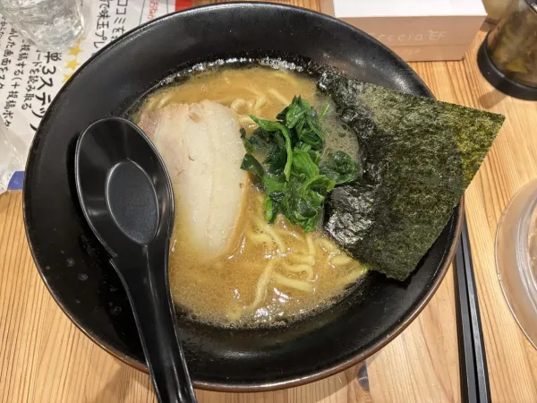 아침라멘 먹었습니다