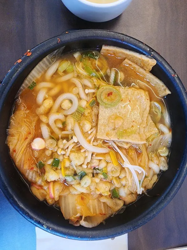드디어 나왔다 내 냉모밀