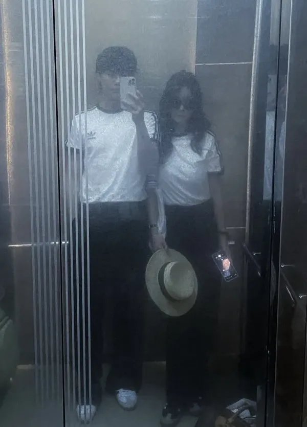 가수 우즈 인스타에 올라온 가족 사진