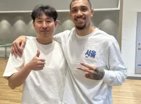 알바노 스토리