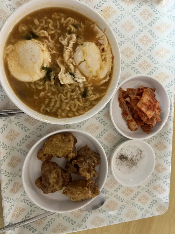 역시 주말아침은 라면