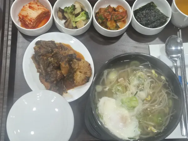 코기린조림이랑 콩나물국빱