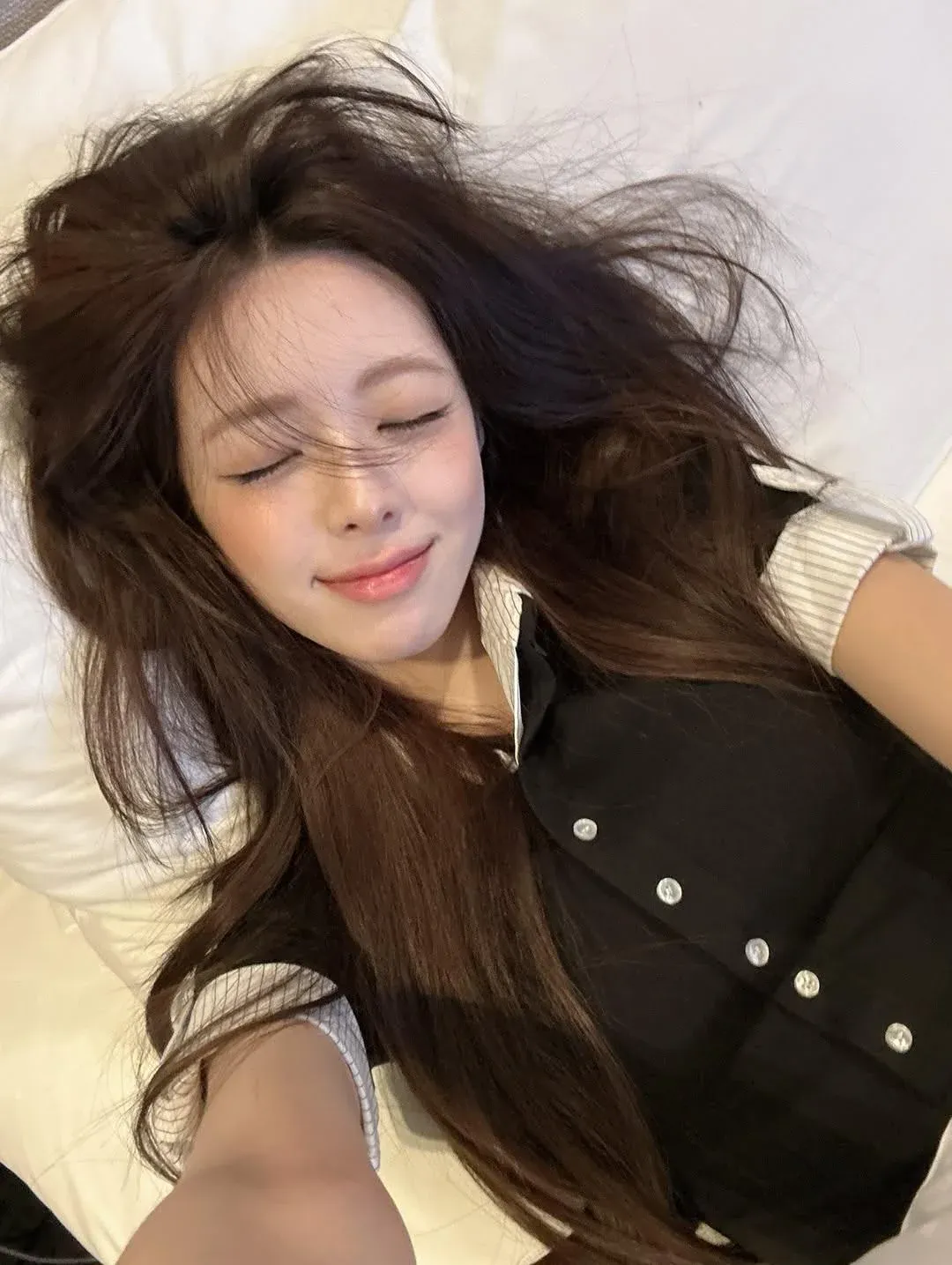 99% 확률로 이국주 침대 셀카