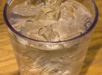 최근엔 물이란 것을 마셔보고 있는데요