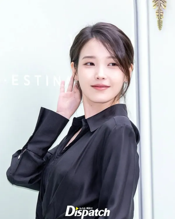 아이유 제이에스티나 행사장