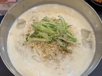 콩국수 설탕 넣는거냐 소금 넣는거냐?
