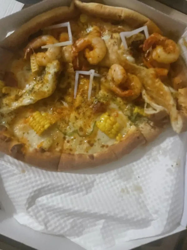 피자 배달 온 상태 꼬라지가 이게