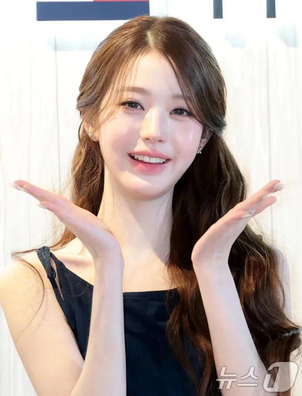 오늘자 아이브 장원영 기사사진