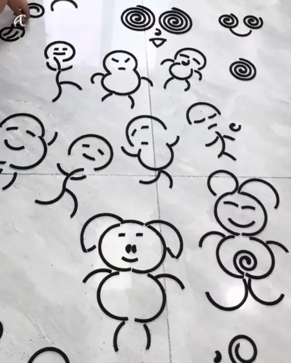 모기향을 가지고 노는 아이