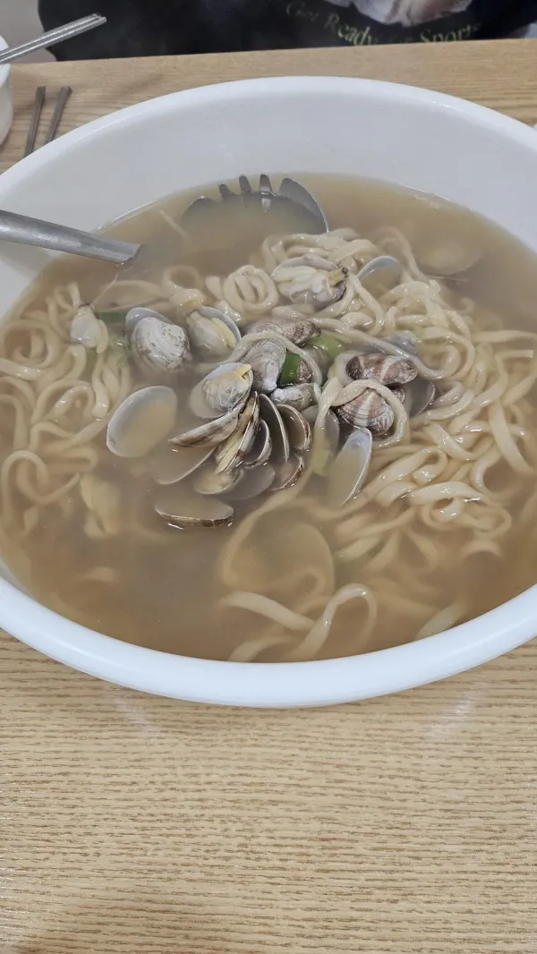 바지락 칼국수