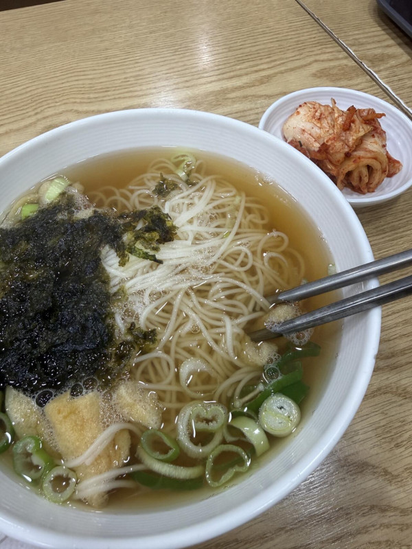멸치국수 드가자잇