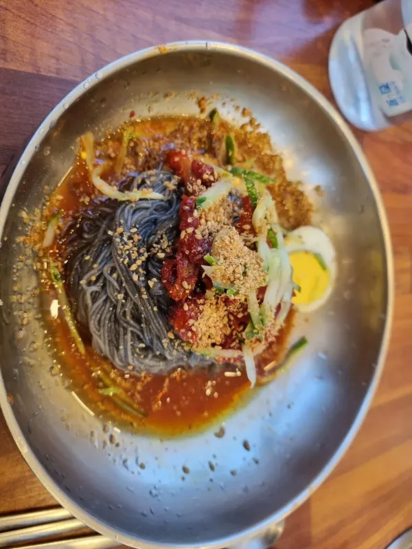밥 먹으러 가자