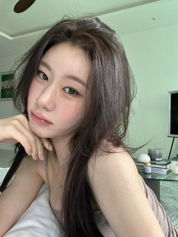 채령 인스타