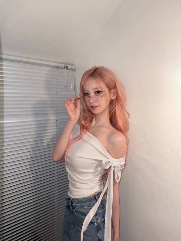 QWER 마젠타 인스타