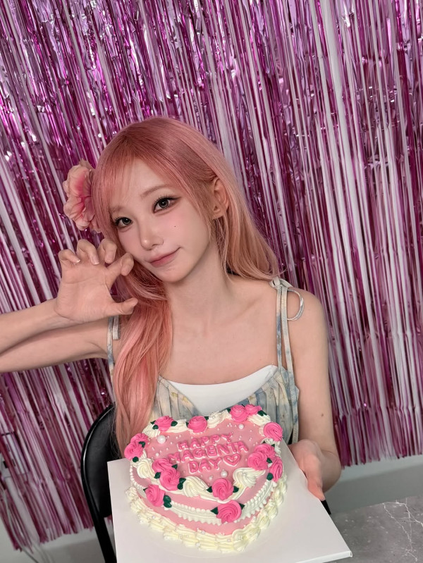 QWER 마젠타 인스타