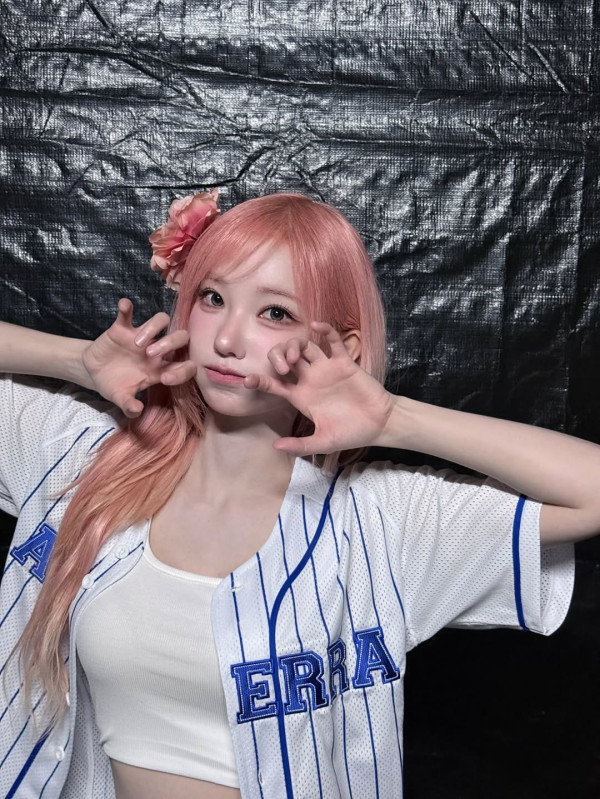 QWER 마젠타 인스타