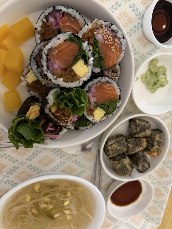 연어김밥 맛있다