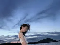 정말 깡마른 걸그룹 맴버 비키니