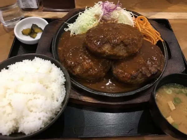 750엔짜리 식사, 혜자냐 아니냐?